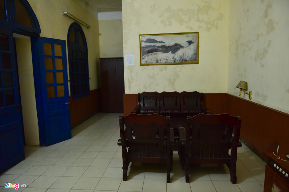 Nhiều nhà nghỉ trên đỉnh Mẫu Sơn bị bỏ hoang